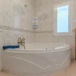 Blanca Villa Callao Salvaje