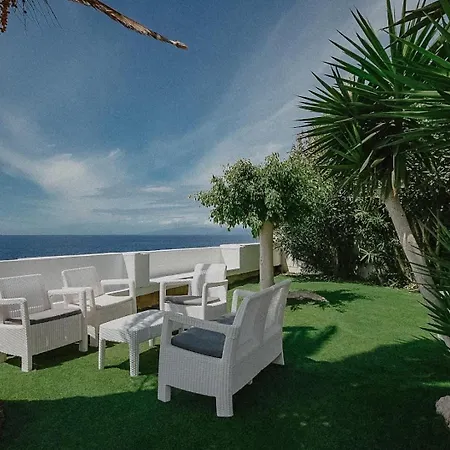 Villa Blanca Callao Salvaje